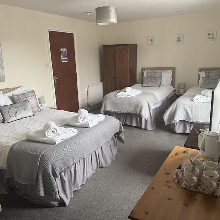 Thorverton Arms 외부 사진