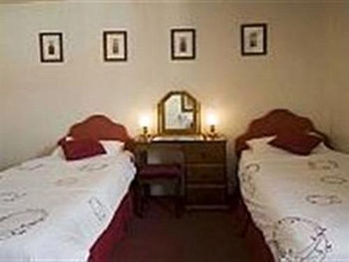 Thorverton Arms 외부 사진