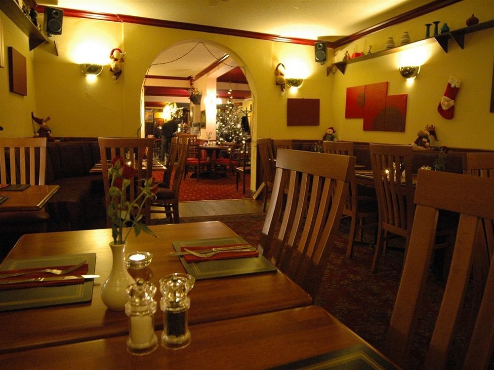 Thorverton Arms 외부 사진